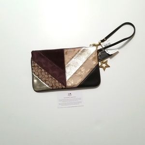 COACH Brand New - Gold/Khaki Wristlet